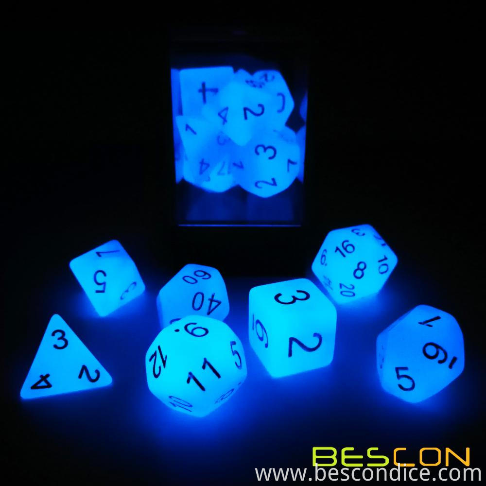 Icy Rock Gemini Glow In The Dark Dice 2
